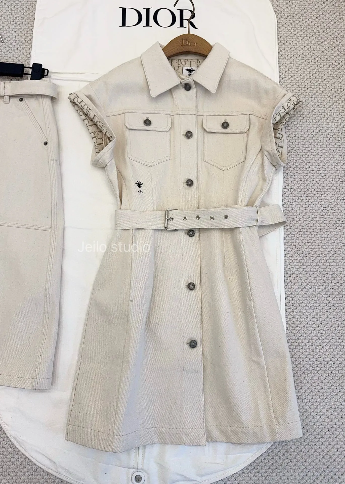 [dress] 디올 에크루 코튼 데님 벨트 쇼츠 드레스